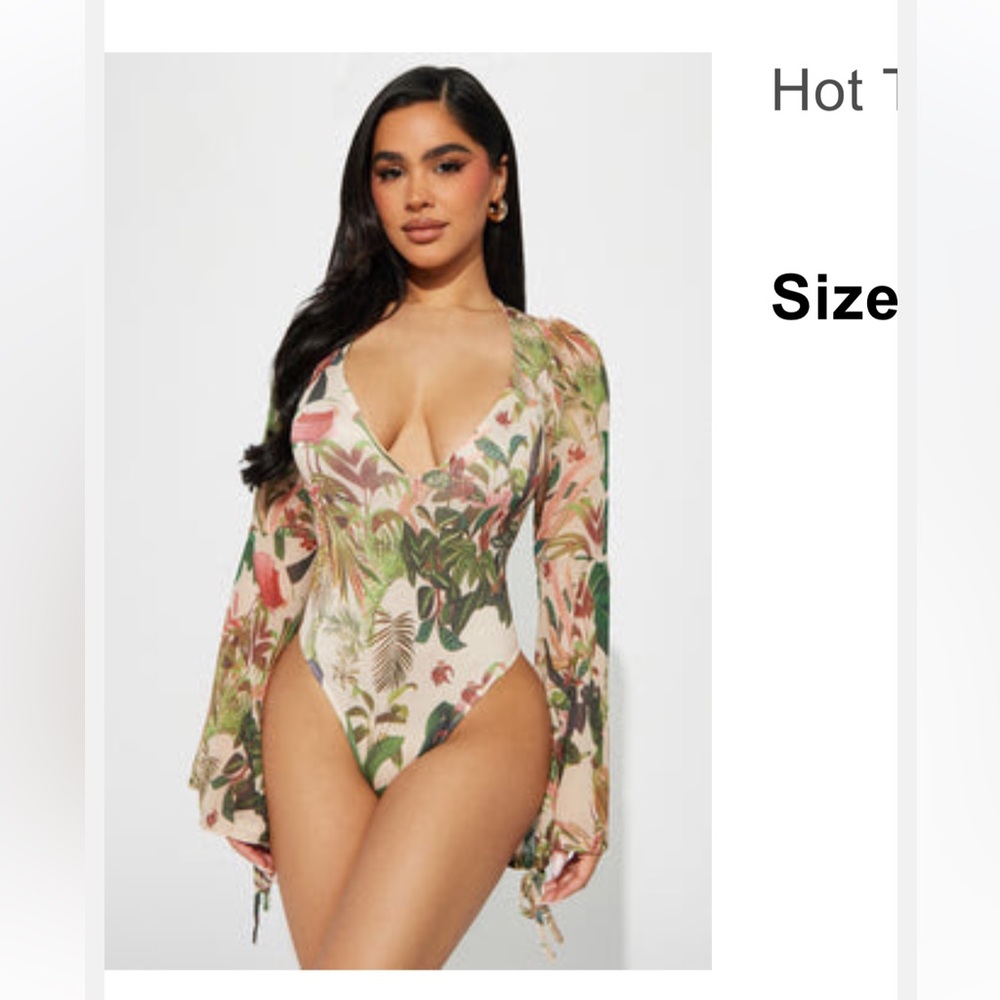 Fashion Nova Floral V-Neck Bodysuit